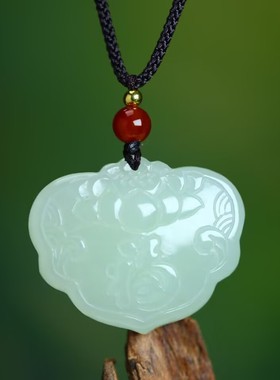 天然和田玉福锁长命富贵吊坠