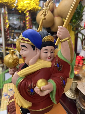 李居明大黑天招手财神三面大财神摆件彩色版财神彩绘三面财神摆件