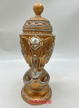 李居明催财大奖杯吉祥物