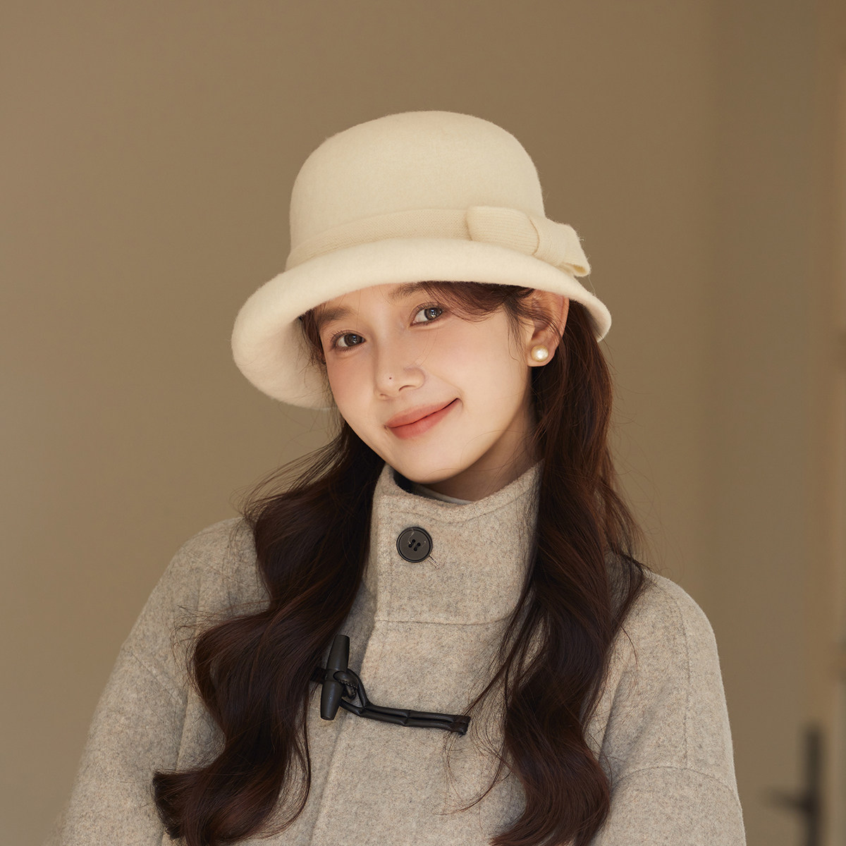 赫本风蝴蝶结毛呢渔夫帽女气质黑色盆帽韩版优雅圆顶礼帽悬崖之上