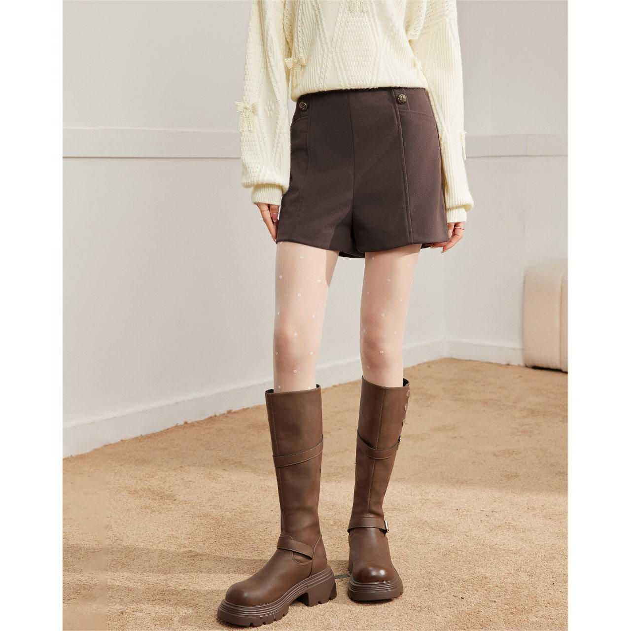 IEF/爱依服2025冬季新款韩版通勤日常百搭时尚显瘦高腰A字女短裤,淘宝优惠券,粉丝福利购,淘宝优惠卷