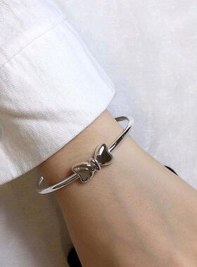 蝴蝶结光面手镯女学生简约百搭闺蜜甜美可爱手环女友礼物