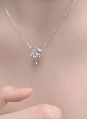 「闪耀双子星」幻彩星星项链2023新款轻奢小众高级感锁骨链夏天女