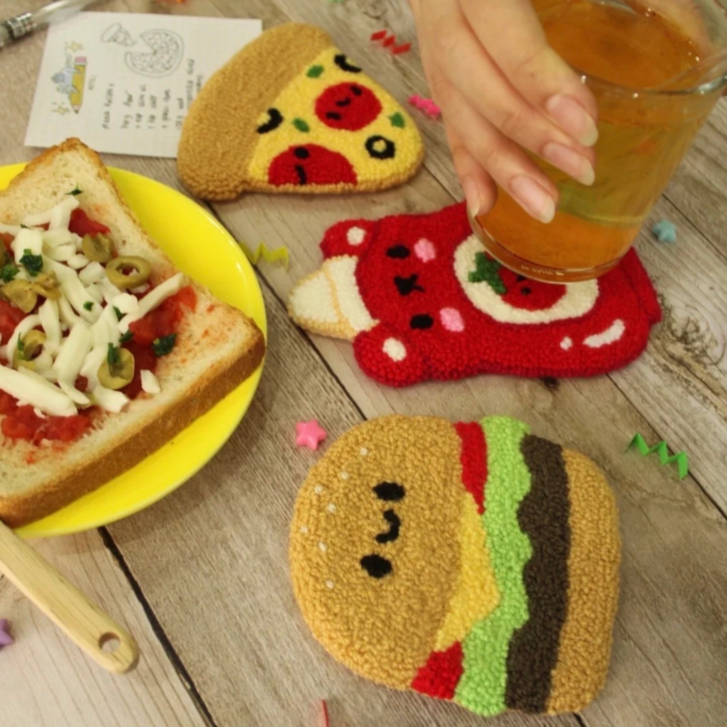 戳戳绣汉堡披萨番茄酱冰箱贴杯垫手工材料包DIY自制礼物ins摆件,淘宝优惠券,粉丝福利购,淘宝优惠卷