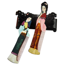 Расчески Белый, как сон в красном