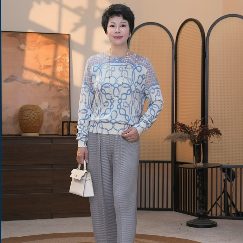 2025女士春秋羊毛衫中年妈妈洋气薄款针织开衫外套时尚印花外搭,淘宝优惠券,粉丝福利购,淘宝优惠卷