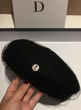 贝雷帽逛街优雅女士秋冬时尚