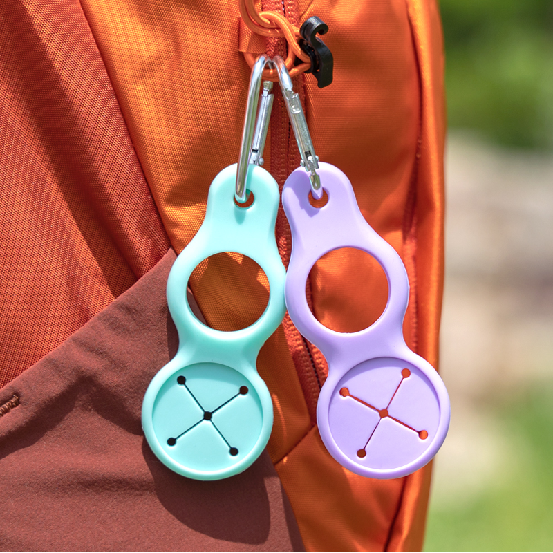 旅游便携登山包饮料瓶挂绳通用背包卡扣矿泉水硅胶圈户外背水神器 - 图2