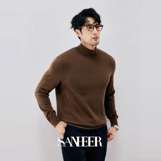 Classic versatile machine washable pure wool turtleneck wool shirt