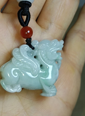 天然金色缅甸货浅绿翡翠飞天麒麟