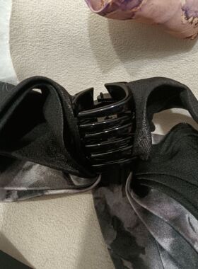 高马尾蝴蝶结布艺抓夹满30包邮