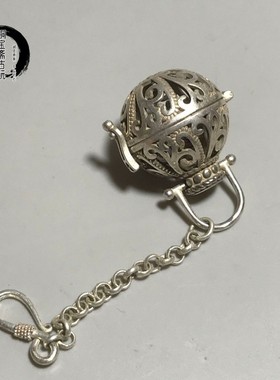 古玩杂项藏银镂空香熏球吊坠荷花香囊球可打开放香丸香囊项坠挂坠