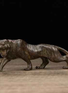 古玩礼遇收藏铜老虎十二开业虎手把件茶宠压纸笔架笔搁复古摆件