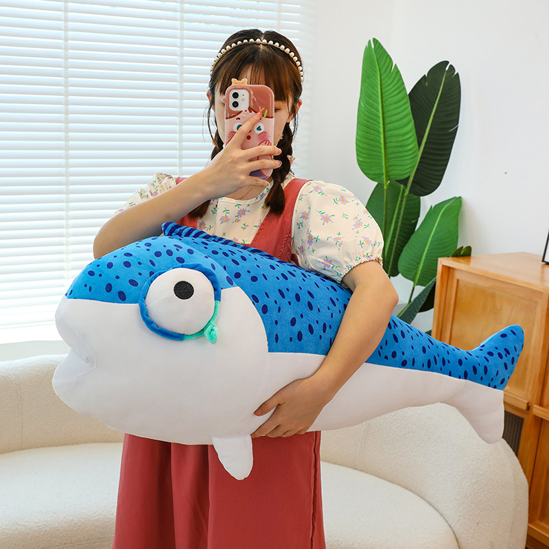 蛋仔派对玩偶蛋仔派对周边咸鱼棒公仔闲鱼玩偶睡觉毛绒玩具大抱枕小鱼武器道具