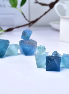 天然紫色蓝色绿色莹石八面体消磁