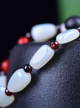 天然和田白玉随型珠石榴石手链