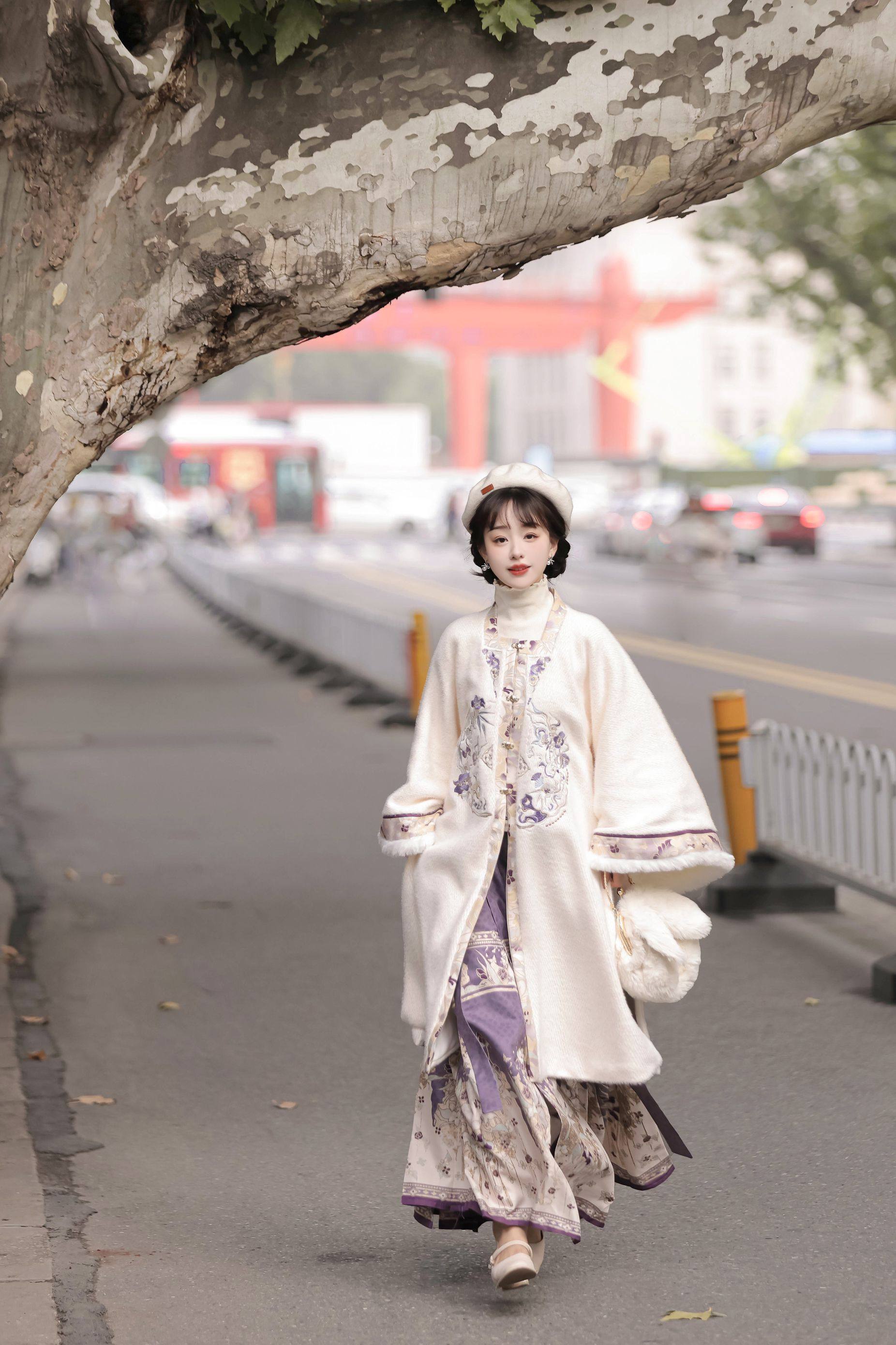 荟萃阁原创【绒绒】汉服女明制方领对襟衫马面裙加厚加绒刺绣冬款,淘宝优惠券,粉丝福利购,淘宝优惠卷