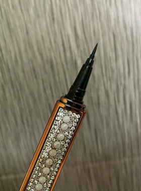 假睫毛免胶眼线笔速干一笔两用