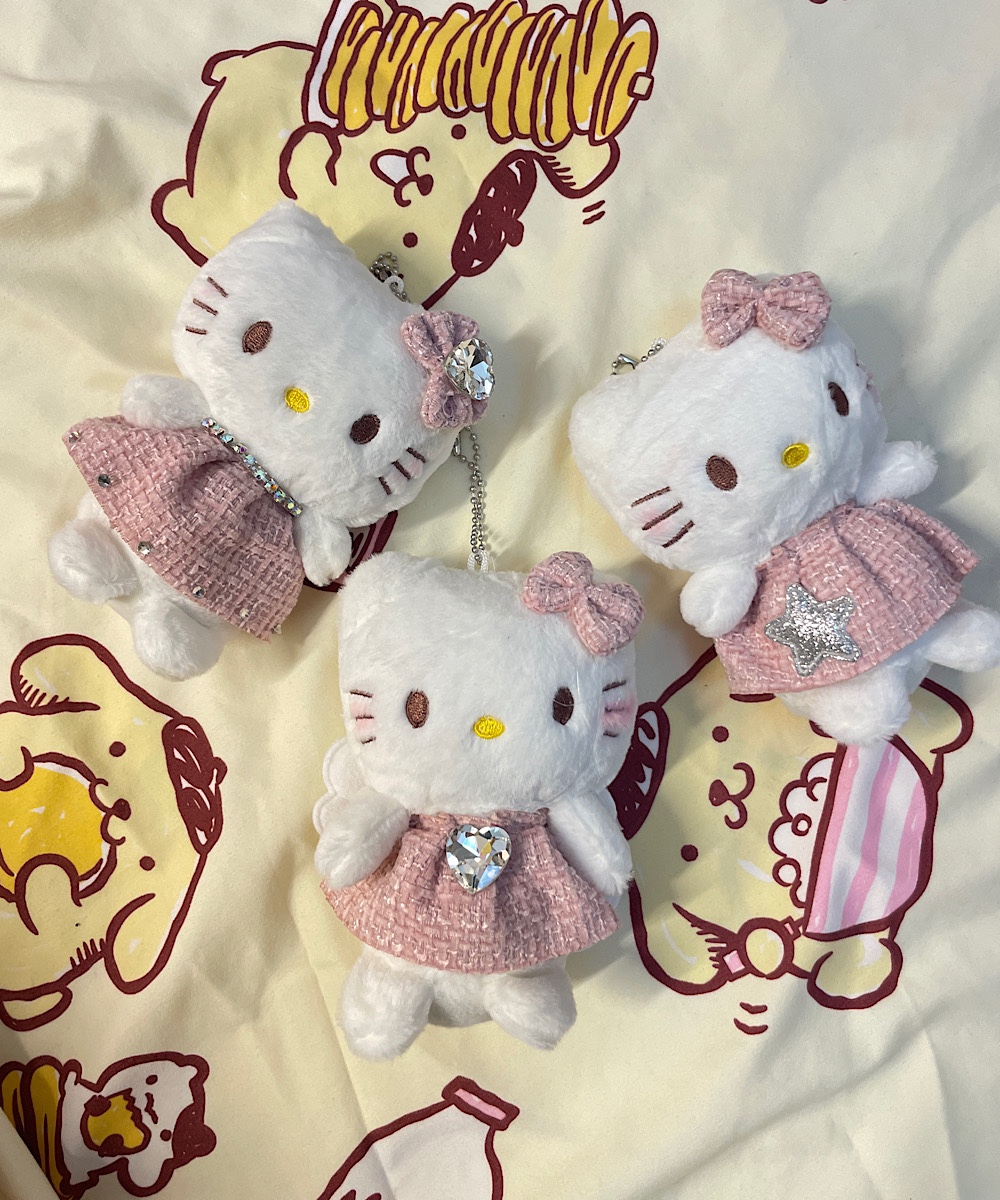 女明星kt猫挂件可爱黑皮沙滩风hellokitty泳圈凯蒂手提包挎包饰品 - 图3