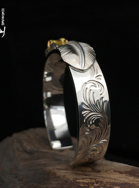 高桥吾郎鹰爪羽毛摇滚风配饰手镯