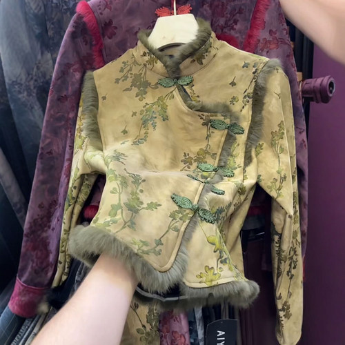 秋冬新款复古氛围感上衣新中式国风盘扣拼接毛领长袖开衫小外套女 - 图0