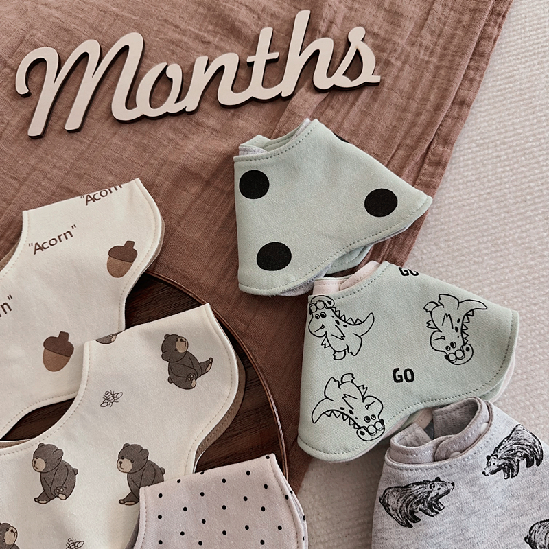 Korean baby reversible waterproof petal bib