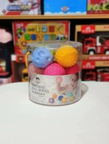 Bathing a ball in the shower a