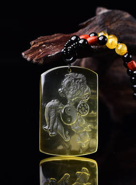 属蛇马羊巳午未三会南方火局黄水晶地支三合局吊坠