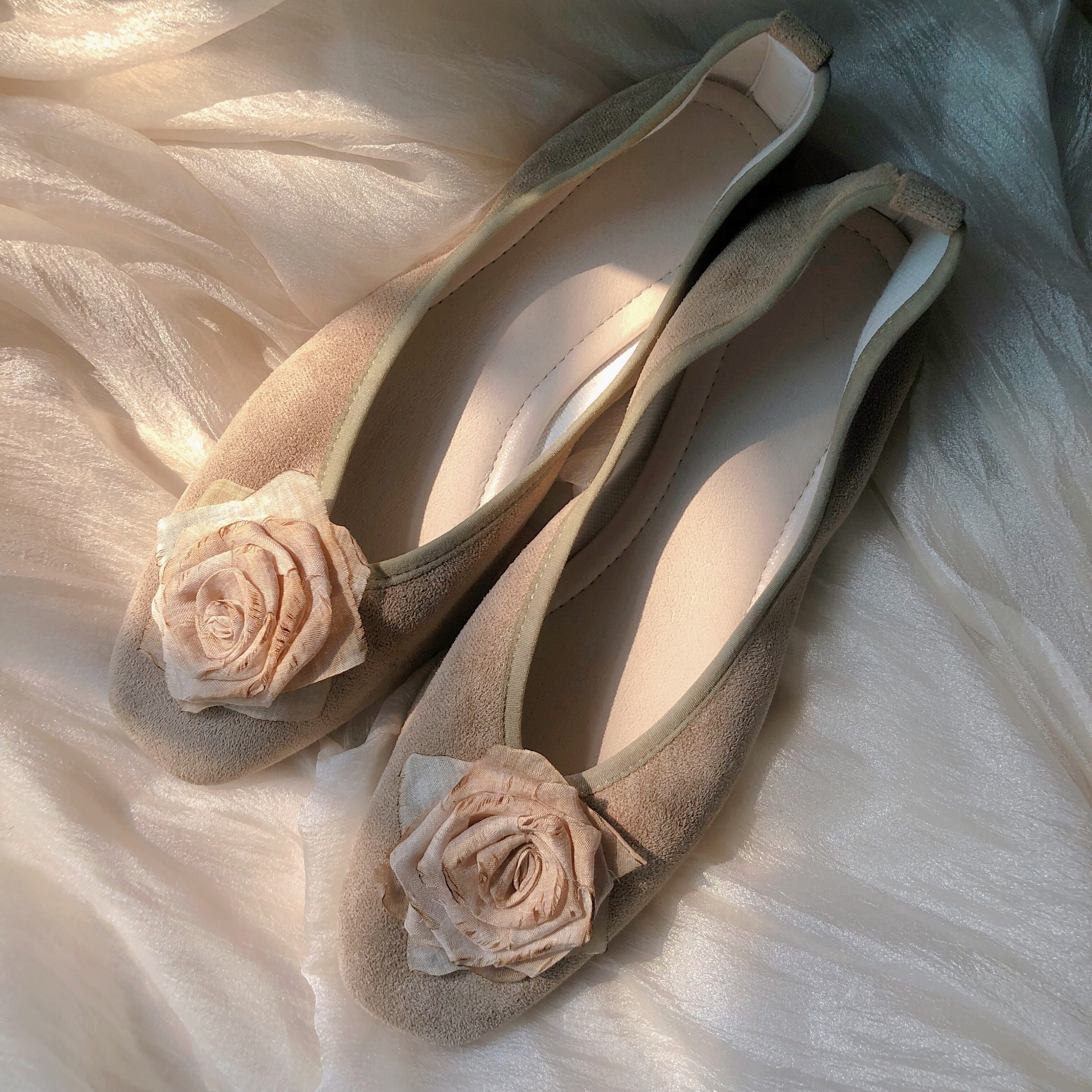 橘里CHIU小众设计干枯玫瑰平底鞋复古新中式蔷薇花芭蕾单鞋晚晚风 - 图2