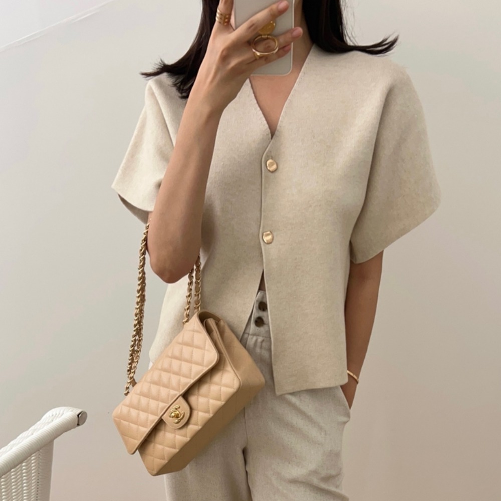 MICOCO！韩国东大门ins 小众设计感金属纽扣短袖针织衫上衣 - 图1