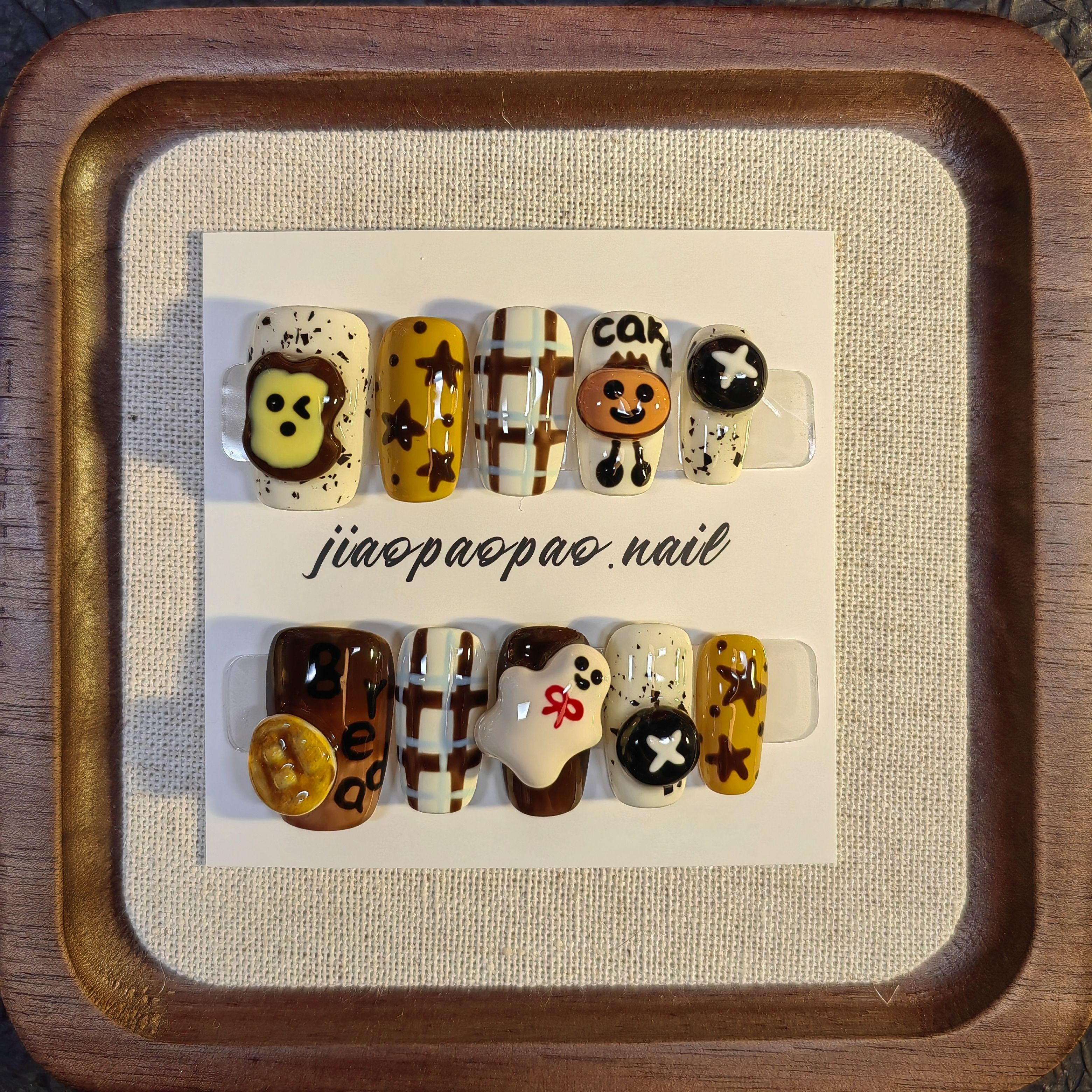 【Jiao泡泡】可爱ins风卡通面包捏捏纯手工穿戴甲片 - 图1