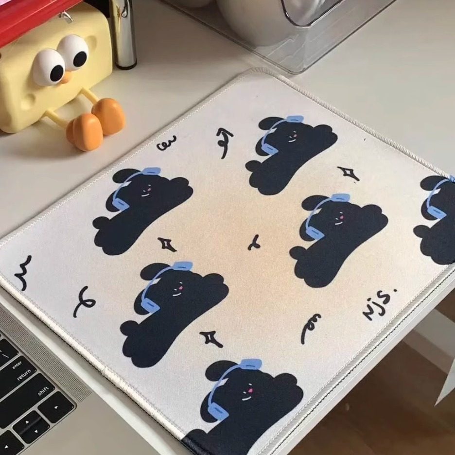 原创上班防滑鼠标垫女可爱不规则大号桌垫卡通办公室保护垫多巴胺