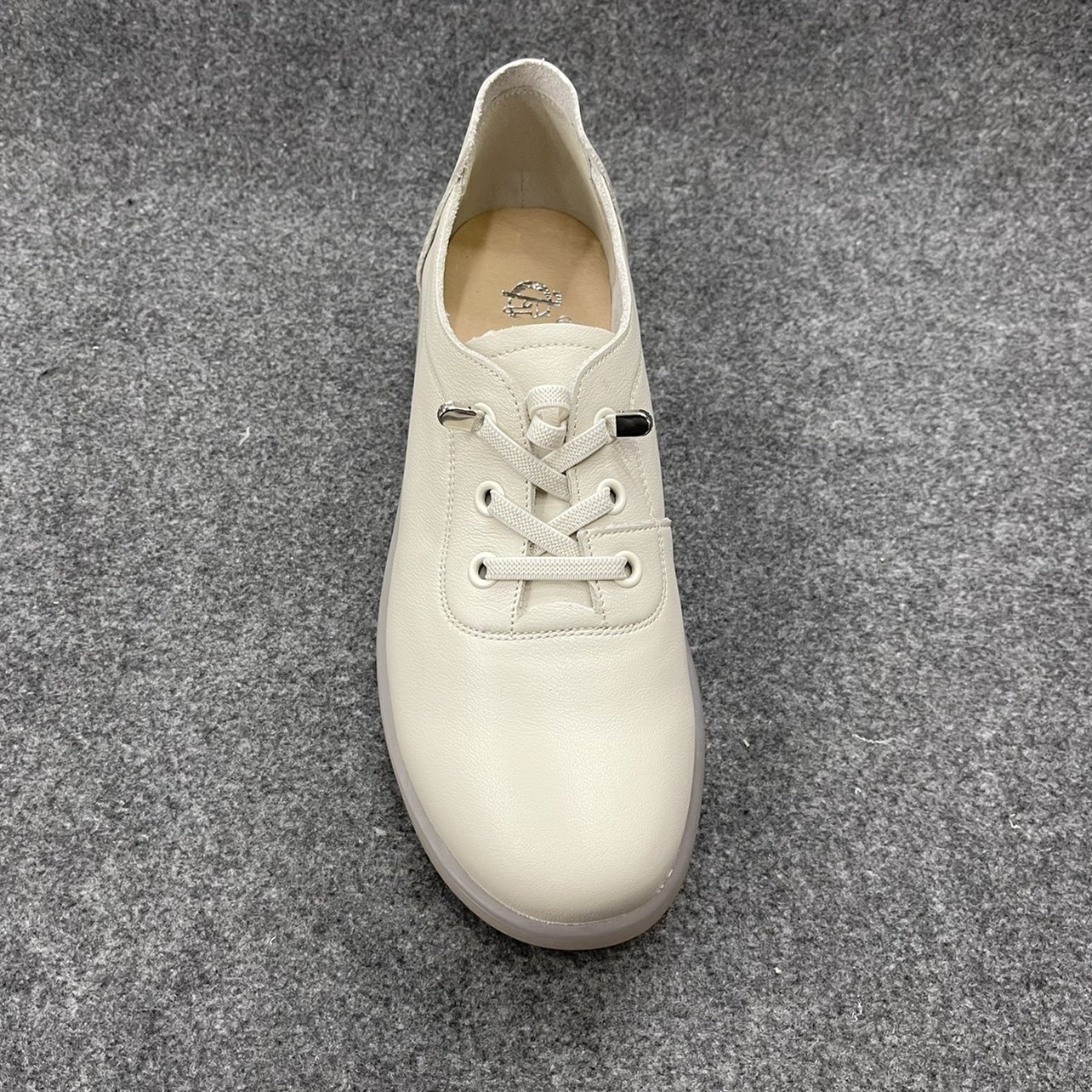 真皮软底妈妈鞋女鞋春秋新款中年单鞋平底休闲皮鞋舒适软底女单鞋,淘宝优惠券,粉丝福利购,淘宝优惠卷