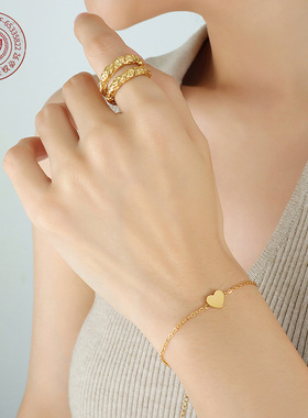 百搭简约钛钢小爱心手链女