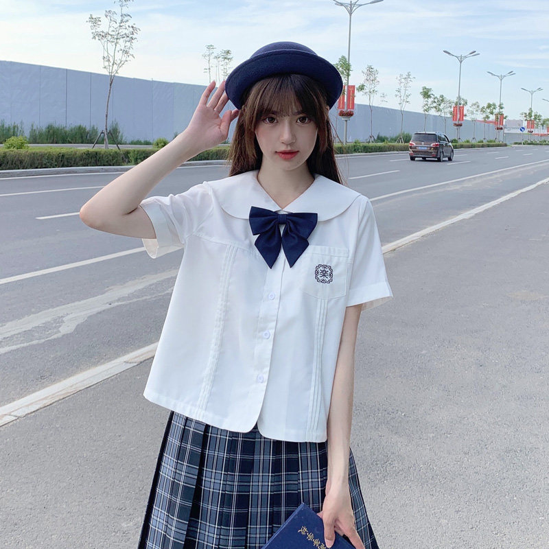 胖头鱼jk原创小泉中圆弧领刺绣衬衫春夏短袖风琴折上衣女jk白衬衫 胖头鱼jk制服 淘优券