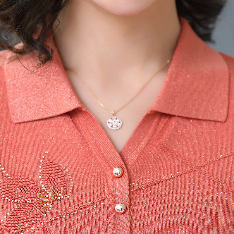  恒源祥羽绒服饰T恤