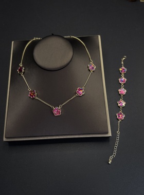 Vintage古著红色四叶草手链轻奢小众高级感精致百搭手饰品B121251