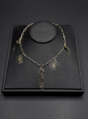 2025欧美复古金属冷淡风日月纹章项链 简约百搭时尚颈链P11257