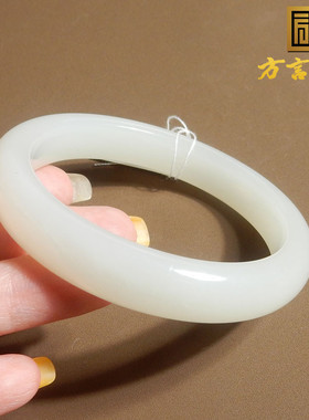 美美哒俄罗斯白玉正装女神手镯