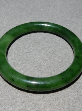 方言和田玉俄料菠菜碧玉手镯