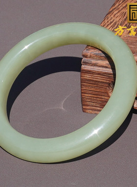 和田玉新疆油润细腻青黄口料手镯