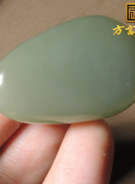 炸锅了！方言和田玉精品珍品佩戴级细腻湖水绿佛公精美吊坠挂件S