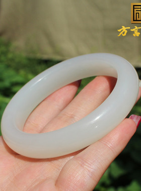 新疆且末料白玉内径55mm正装手镯