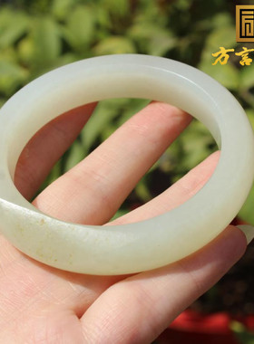 新疆玉龙河金皮白玉籽料55mm手镯