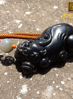 和田玉羊脂玉底墨玉貔貅手把