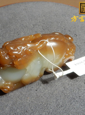 新疆和田玉且末料高油润貔貅把件