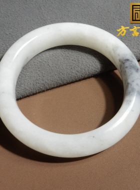 惊呆了方言品牌和田玉新疆温润意境散墨青花内径卡56mm正装手镯R5