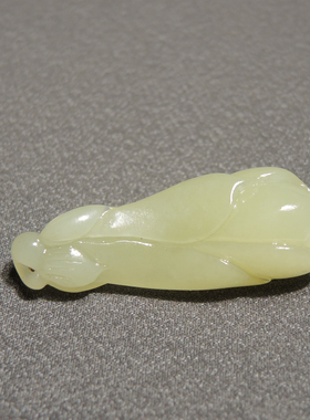 震惊方言和田玉精品新疆且末料油润细腻高脂黄口玉兰花吊坠挂件h2