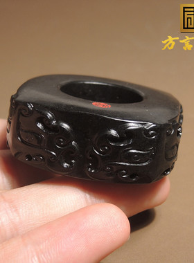 方言新疆漆黑如墨白玉底墨玉籽料