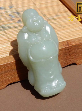 放巨漏方言精品和田玉佩戴级新疆且末蓝色基调弥勒笑佛吊坠挂件s2